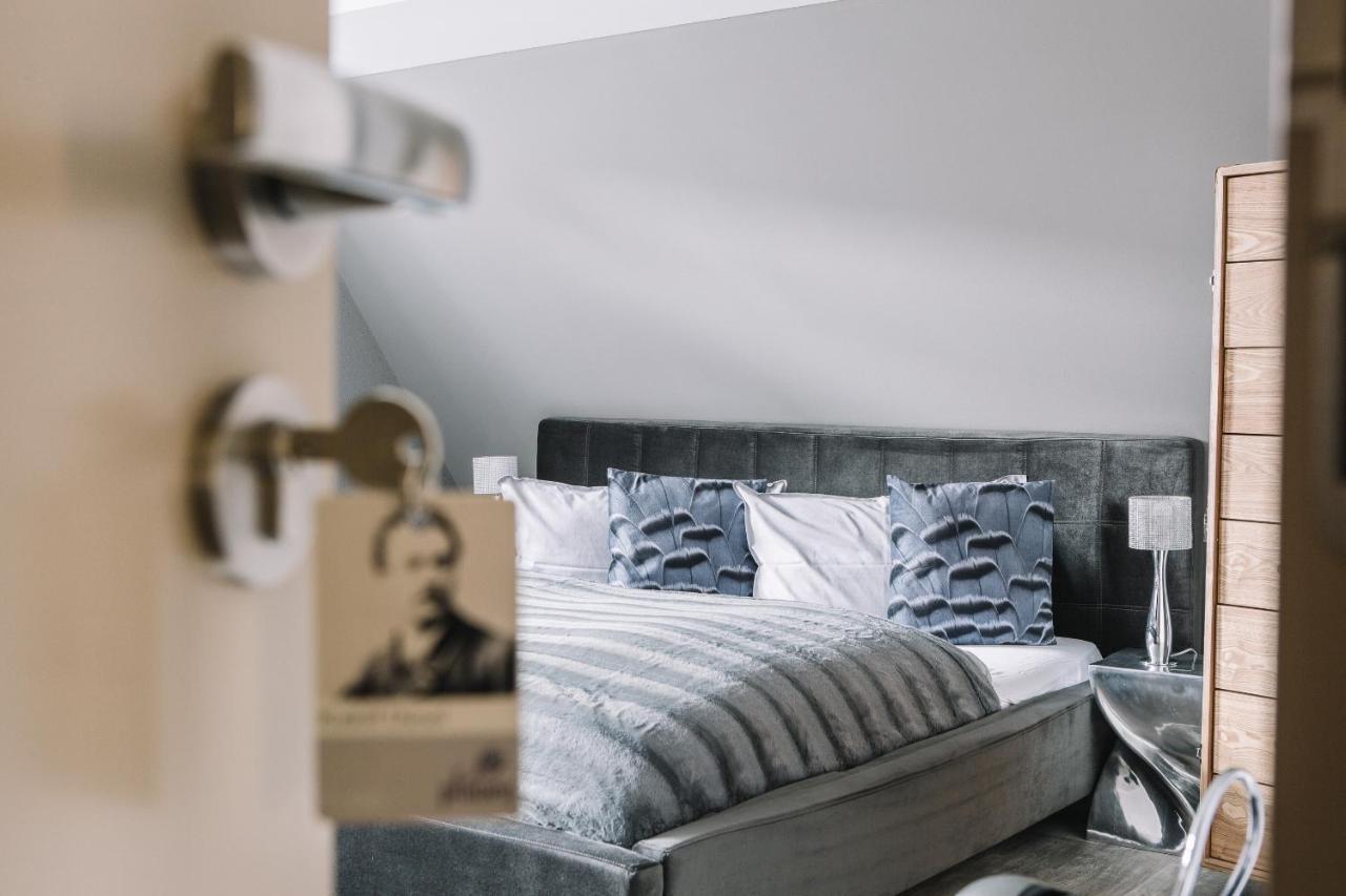 Boutique Hotel Pfauen Schorndorf  Esterno foto